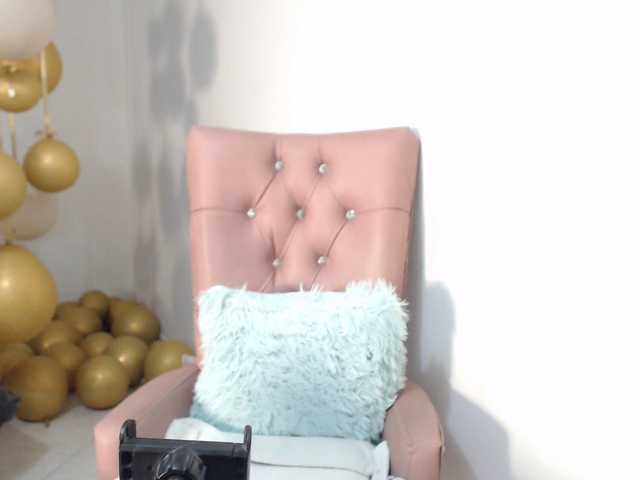 Keyla-Ruiz's BongaCams show and profile