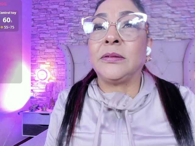 Keyla-Ruiz live cam profile