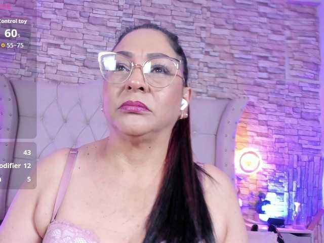 Keyla-Ruiz's BongaCams show and profile