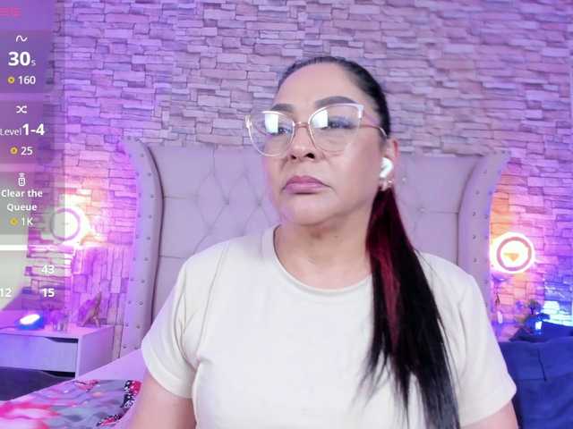 Keyla-Ruiz's BongaCams show and profile