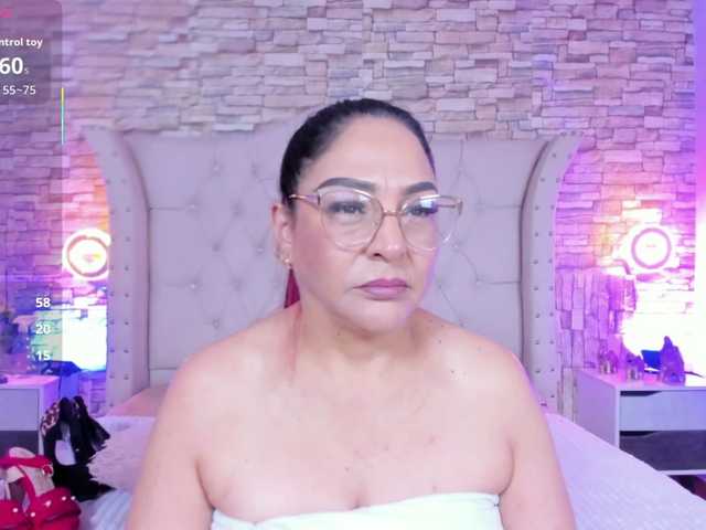 Keyla-Ruiz's BongaCams show and profile