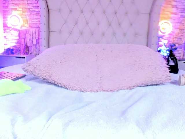 Keyla-Ruiz's BongaCams show and profile