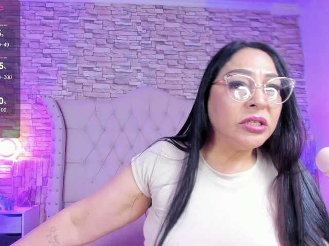 Keyla-Ruiz's BongaCams show and profile