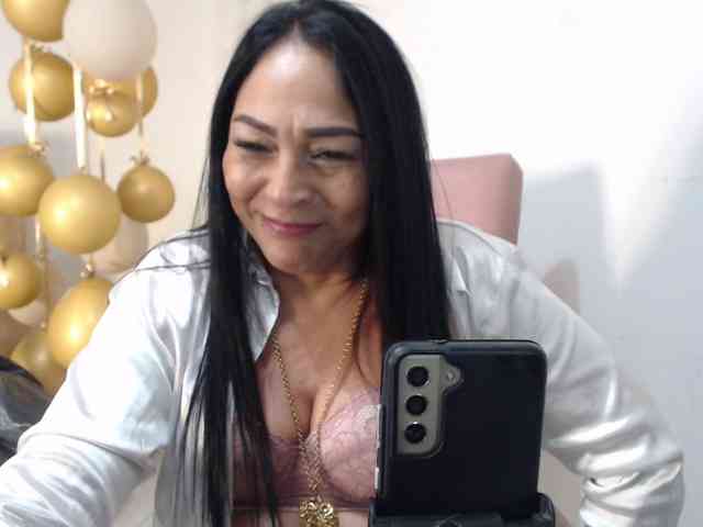 Keyla-Ruiz webcam