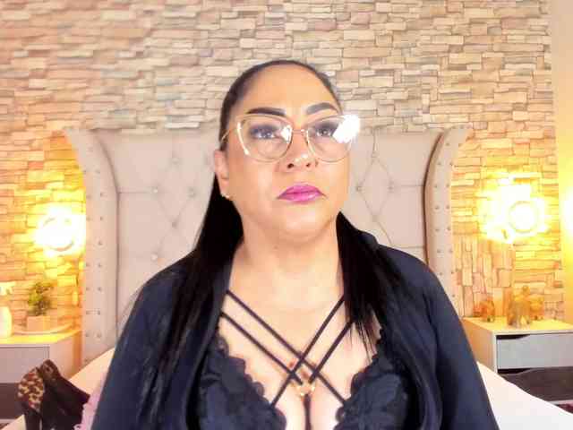 Keyla-Ruiz webcam