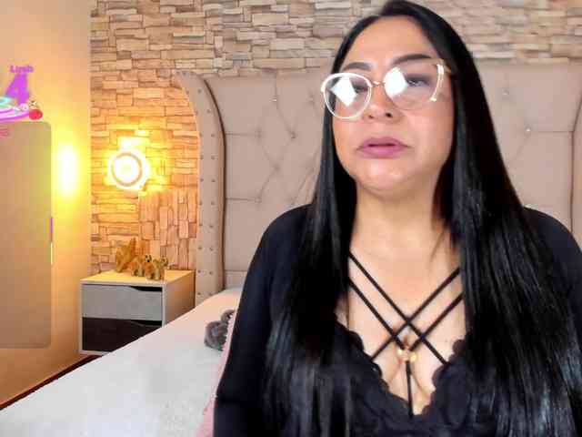 Keyla-Ruiz webcam