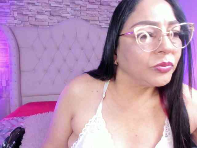 Keyla-Ruiz webcam