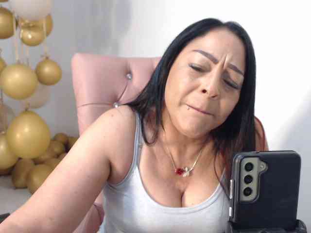 Keyla-Ruiz webcam