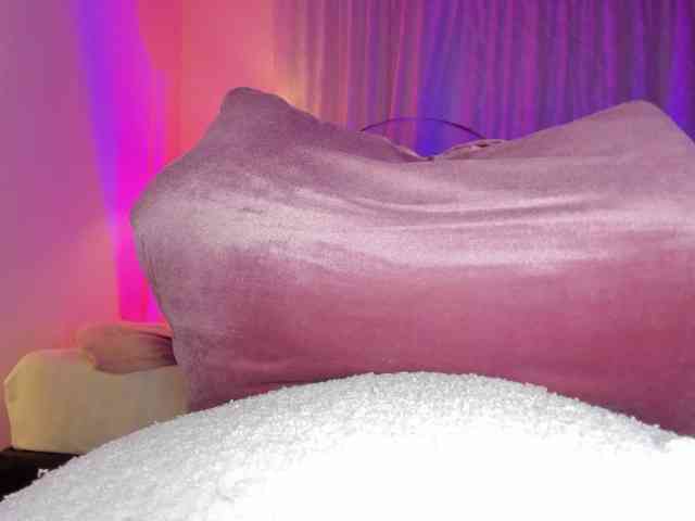 shy-booty webcam
