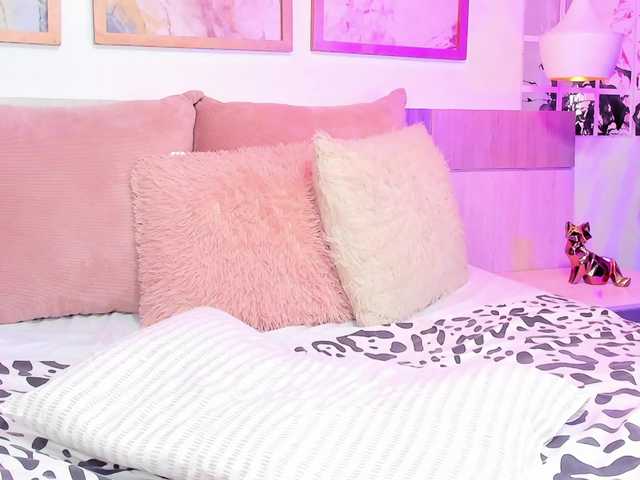 ValeryHart1's BongaCams show and profile