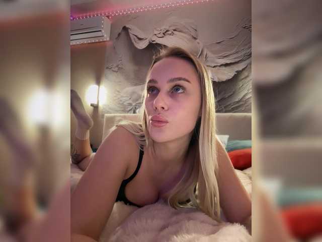 PrettyKatea — Hello! Toys and everything else in Private ! : @total - countdown: @sofar collected, @remain left before the show starts!