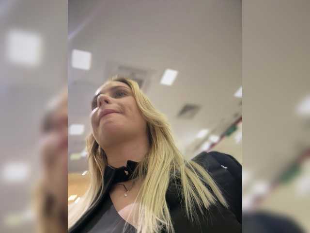 PrettyKatea's BongaCams show and profile