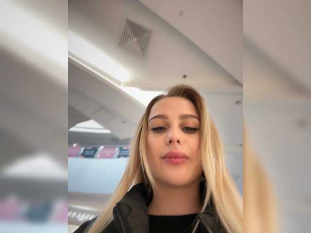 PrettyKatea's BongaCams show and profile