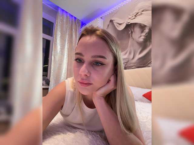 PrettyKatea's BongaCams show and profile