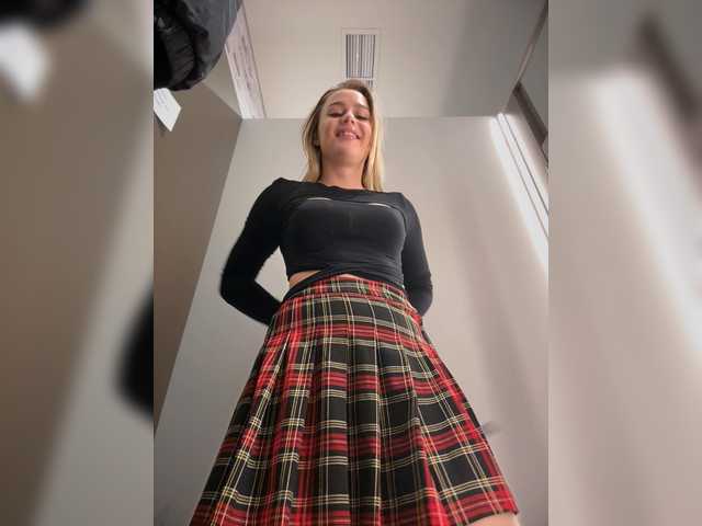 PrettyKatea's BongaCams profile