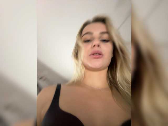 Masturbate to 21 years old PrettyKatea from BongaCams PrettyKatea from BongaCams