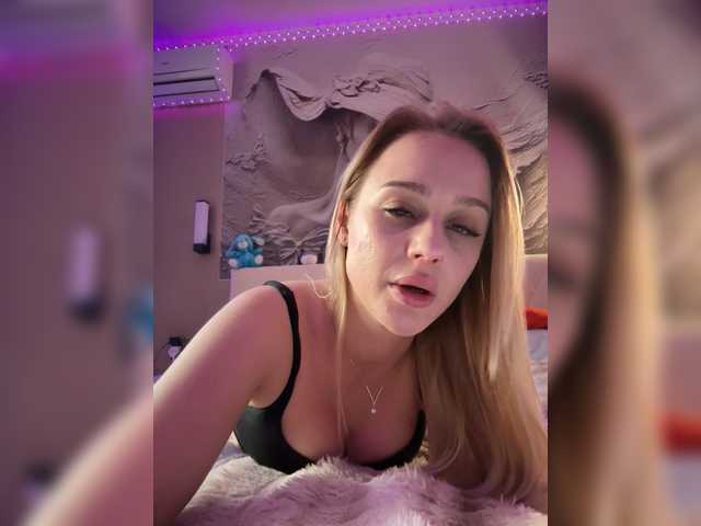 PrettyKatea's BongaCams show and profile