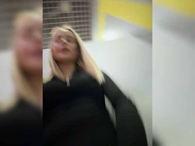 PrettyKatea's BongaCams profile