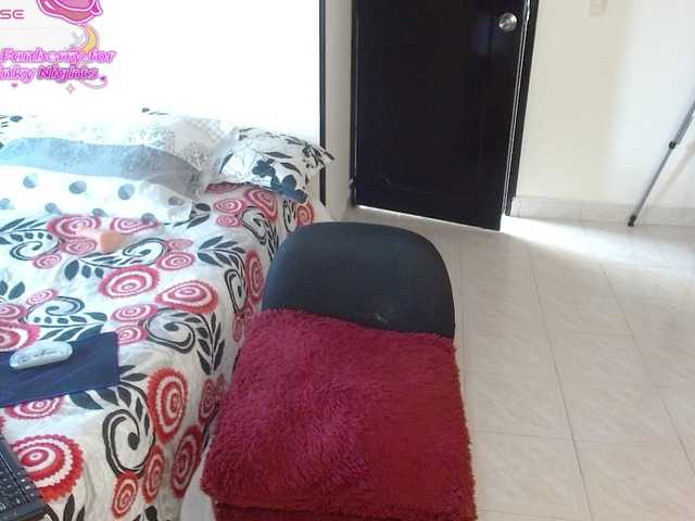 dannyxxxmom live sex show