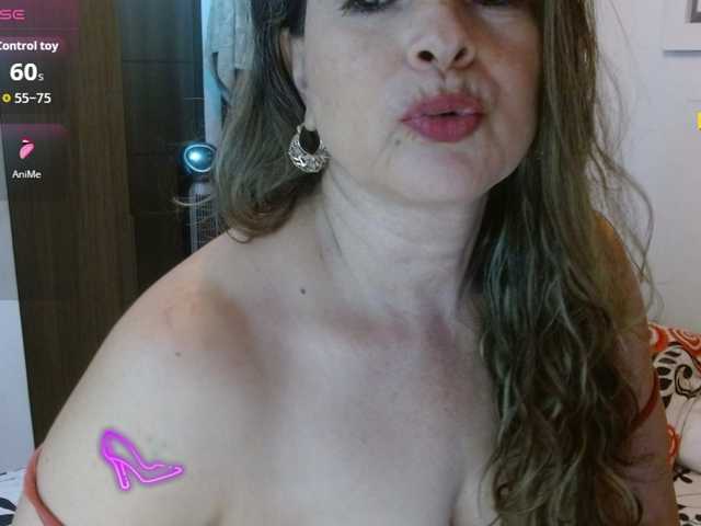 DannyXXXmom chat room