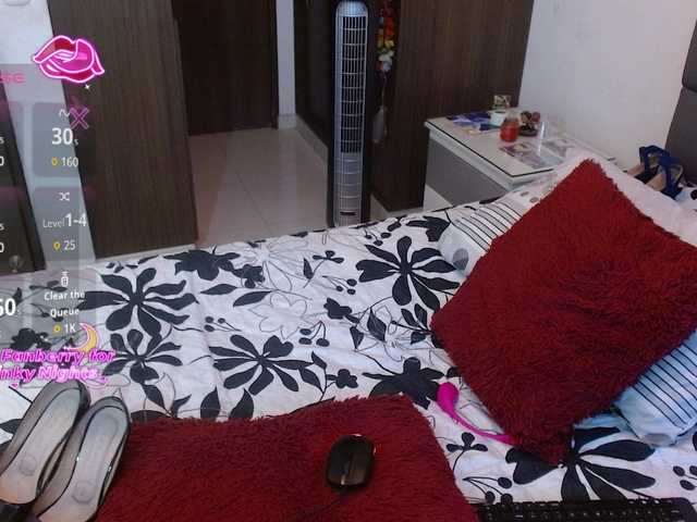 dannyxxxmom live sex