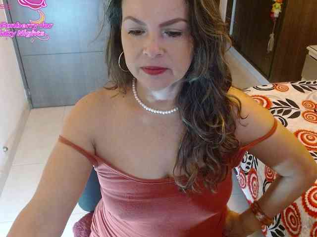 DannyXXXmom DannyXXXmom