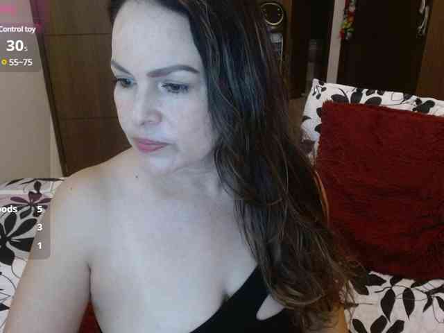 DannyXXXmom webcam