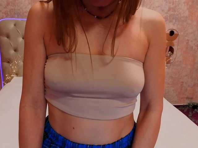 MirandaHobbs's BongaCams show and profile