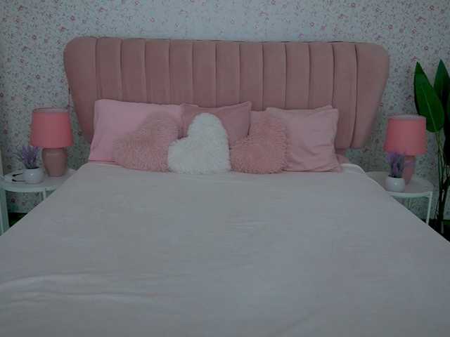 MirandaHobbs's BongaCams show and profile