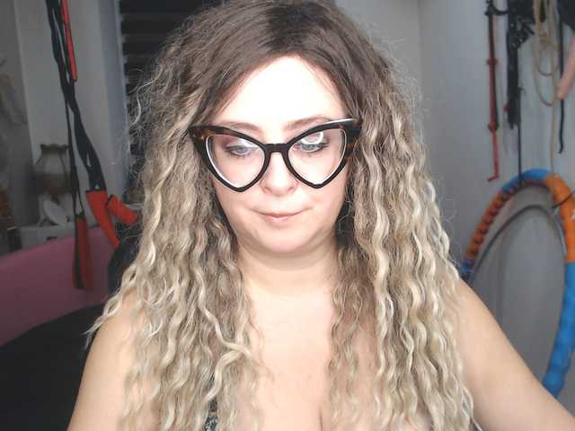 missGODDESS's BongaCams show and profile