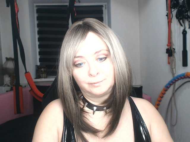 missGODDESS's BongaCams show and profile