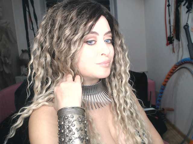 missGODDESS's BongaCams show and profile