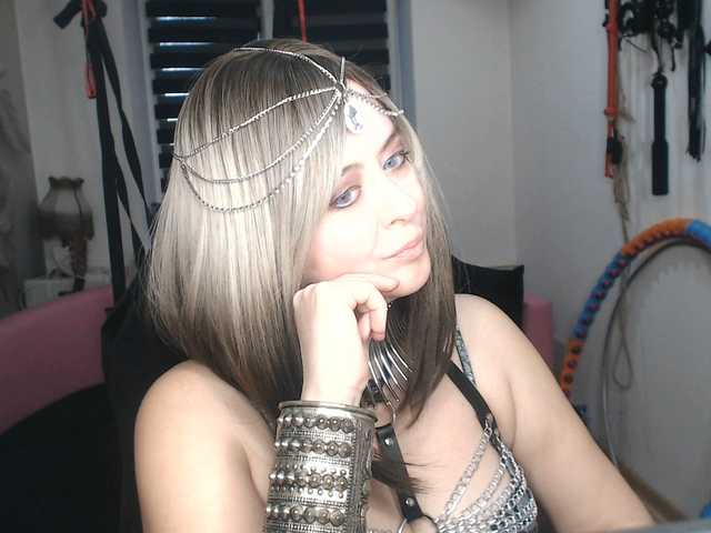 missGODDESS's BongaCams show and profile