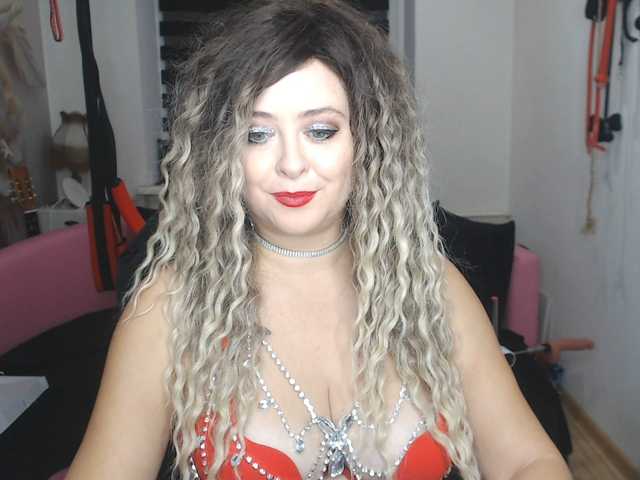  missGODDESS chat room