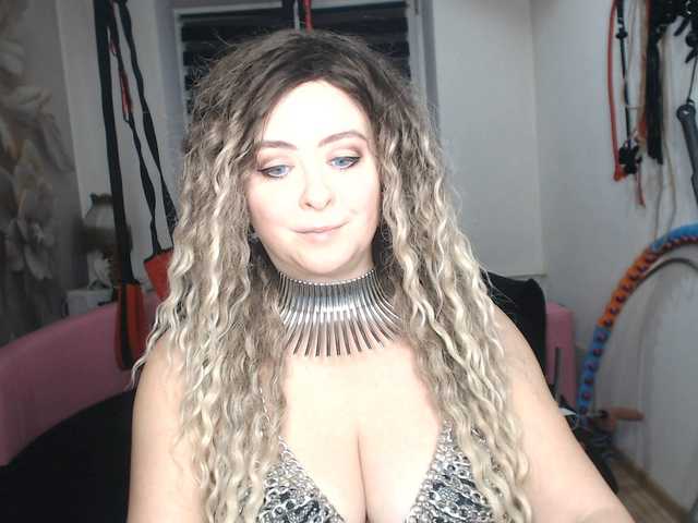 missGODDESS's BongaCams show and profile