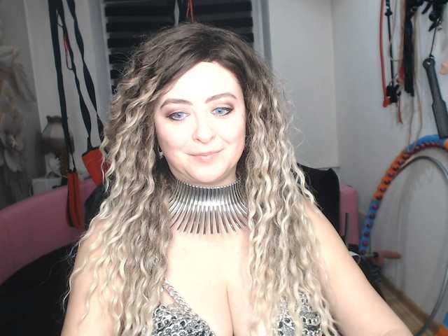 missGODDESS's BongaCams show and profile