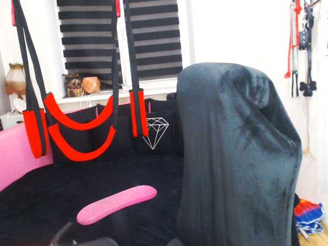  missGODDESS chat room