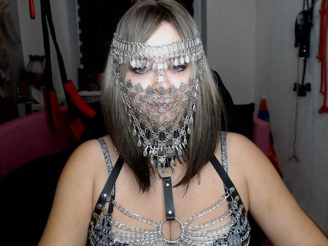  missGODDESS chat room