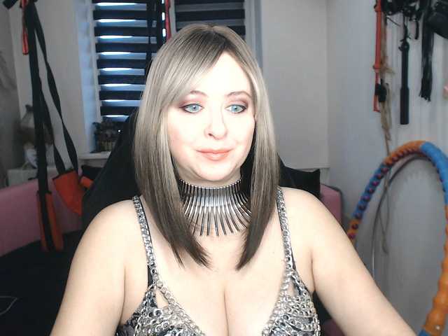 missGODDESS's BongaCams show and profile