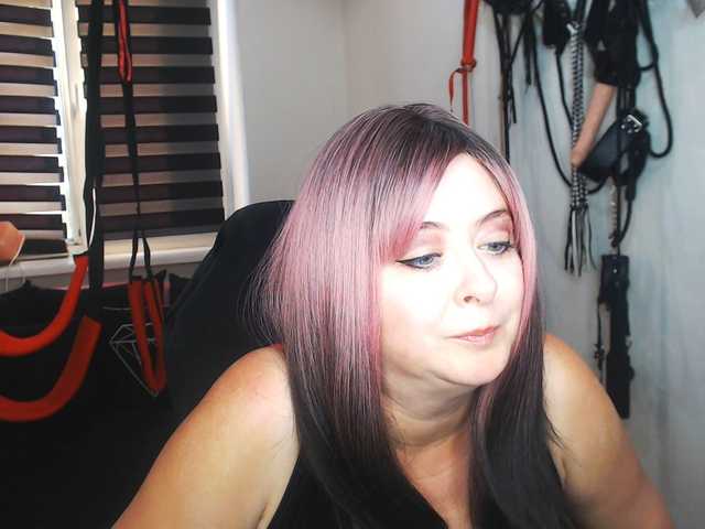  missGODDESS chat room