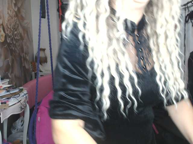 missGODDESS webcam