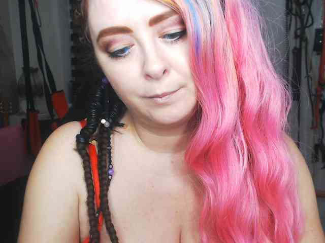 missGODDESS webcam
