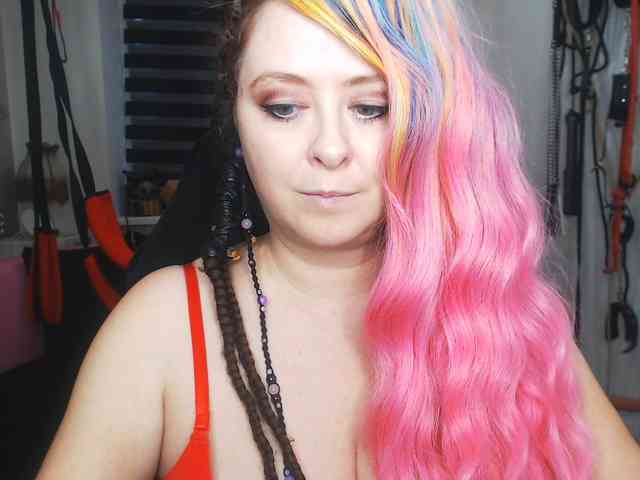 online cam show MissGODDESS