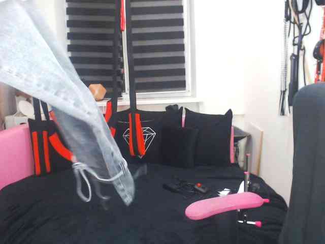 missGODDESS webcam