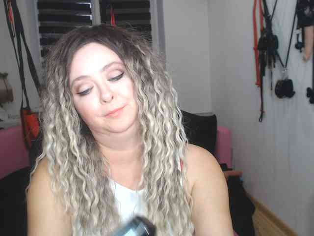 missGODDESS webcam