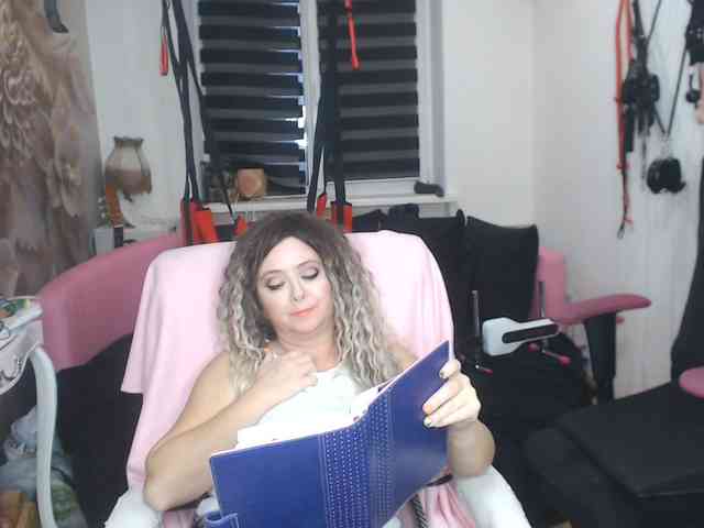 missGODDESS webcam