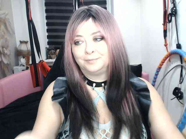 missGODDESS webcam