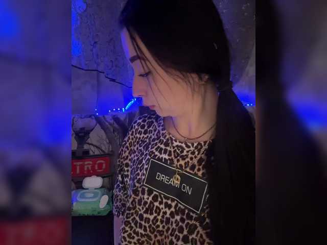 AureliyXXX's BongaCams show and profile