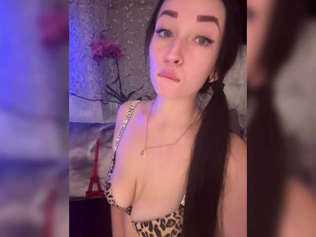 Discover hot stripper AureliyXXX AureliyXXX from BongaCams