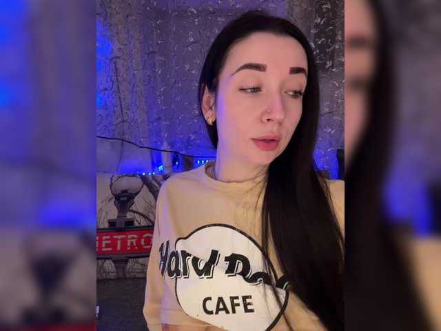 AureliyXXX's BongaCams show and profile